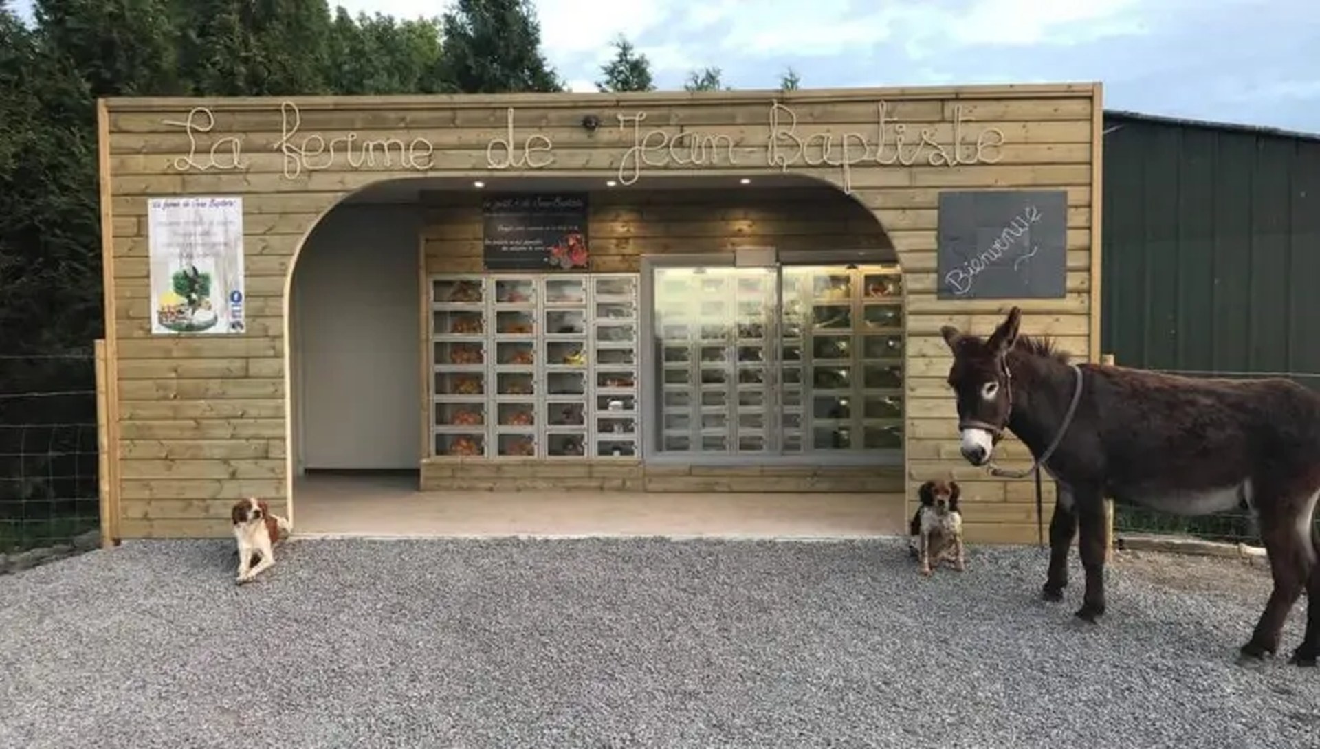 La façade de la ferme, à Carvin